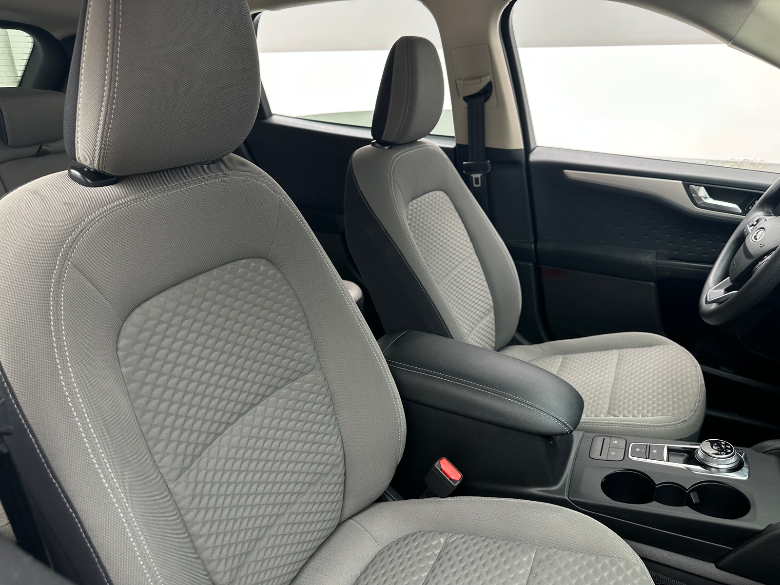 Thumbnail: 2020 Ford Escape - 2
