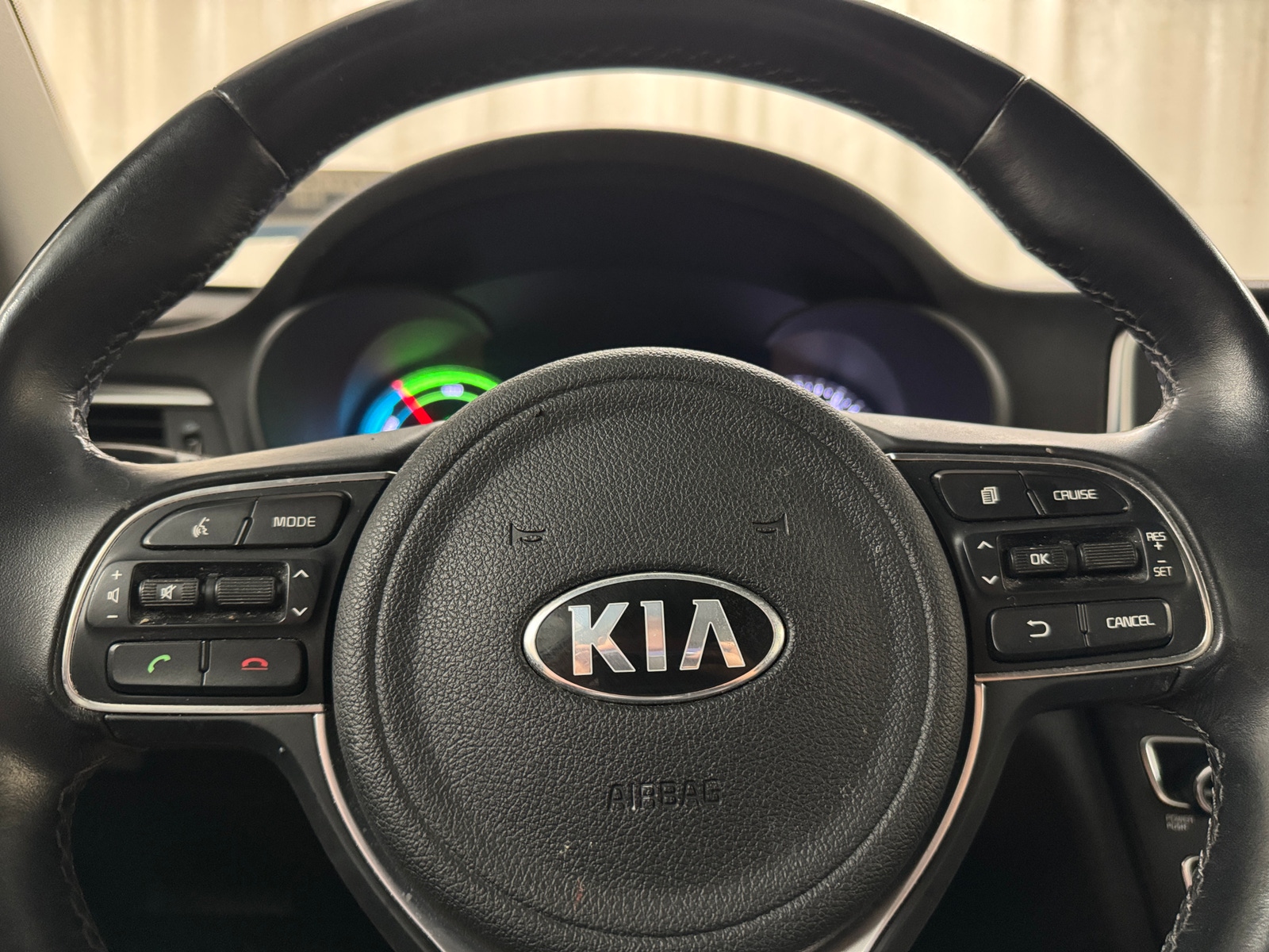 Thumbnail: 2017 Kia Optima - 4
