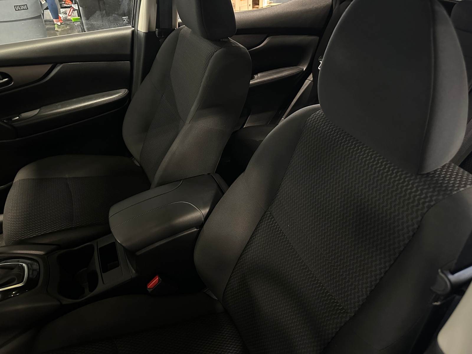 Thumbnail: 2017 Nissan Rogue Sport - 2