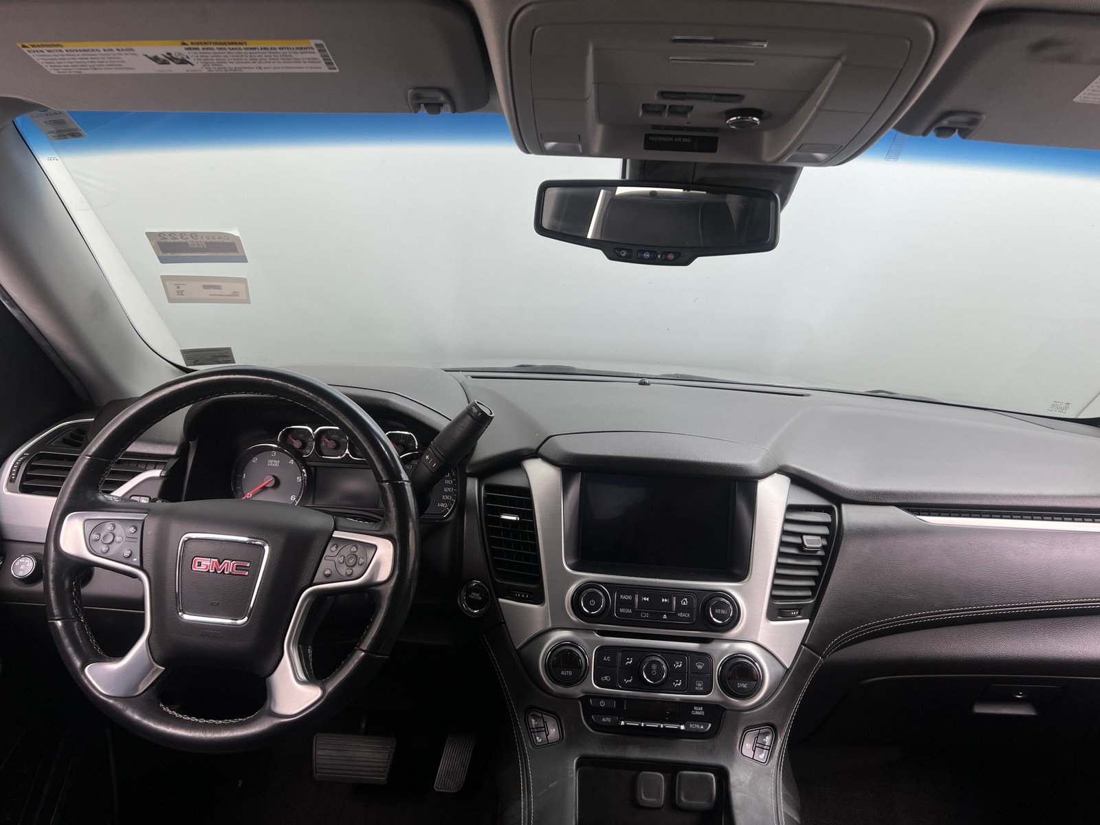 Thumbnail: 2018 GMC Yukon - 3