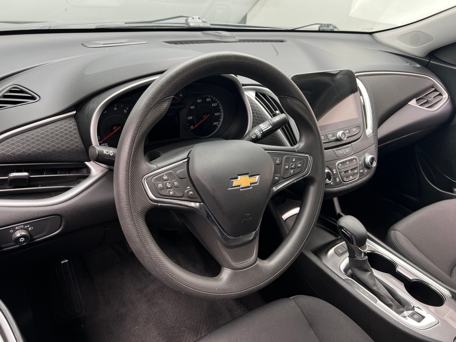 Thumbnail: 2024 Chevrolet Malibu - 5