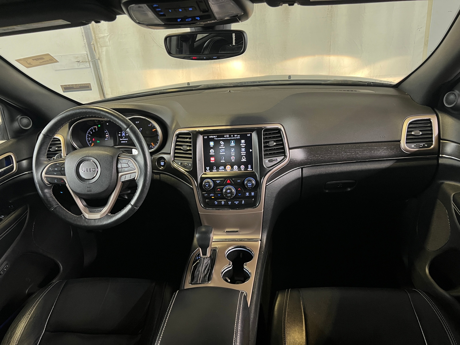 Thumbnail: 2017 Jeep Grand Cherokee - 2