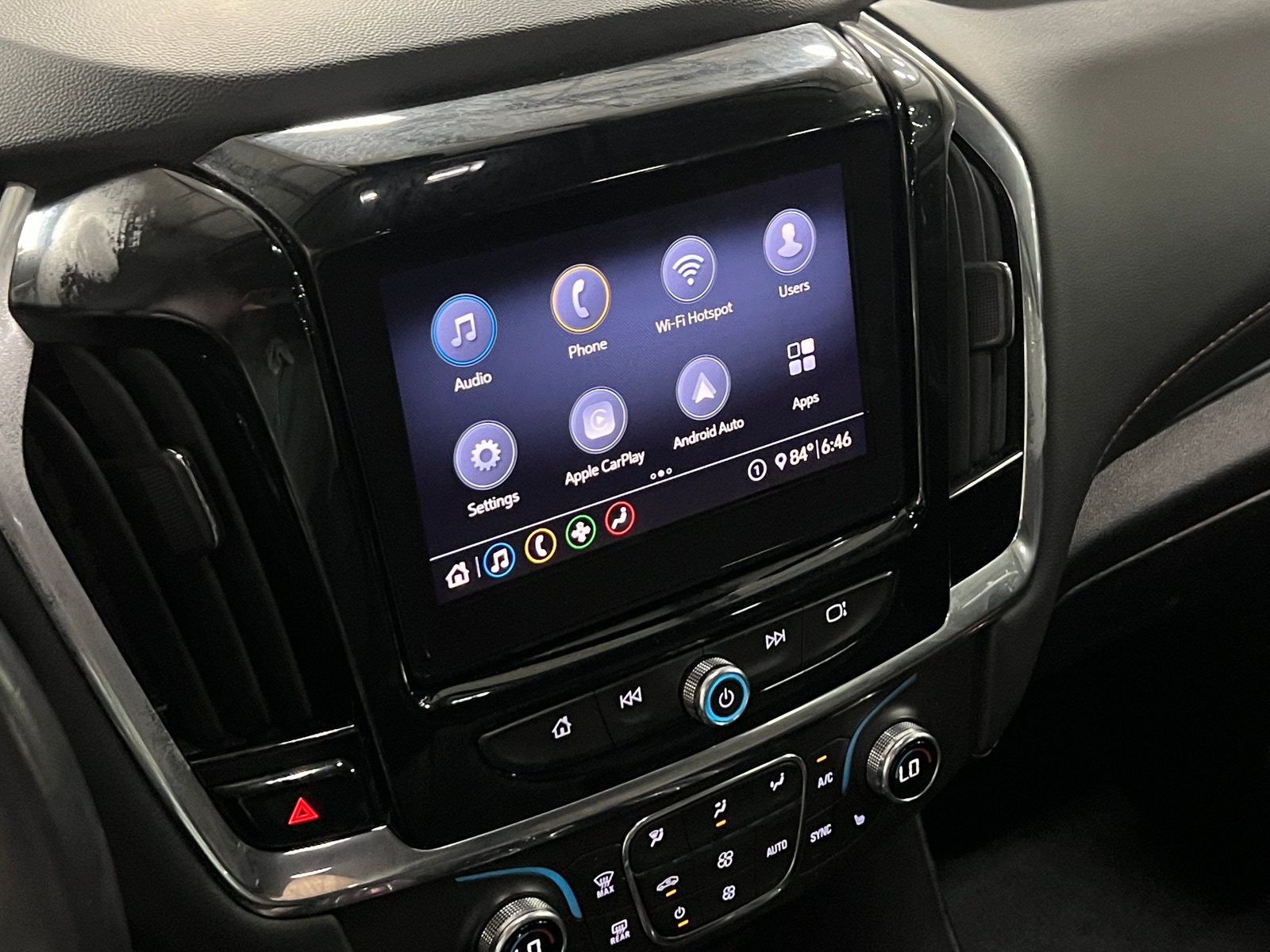 Thumbnail: 2020 Chevrolet Traverse - 4
