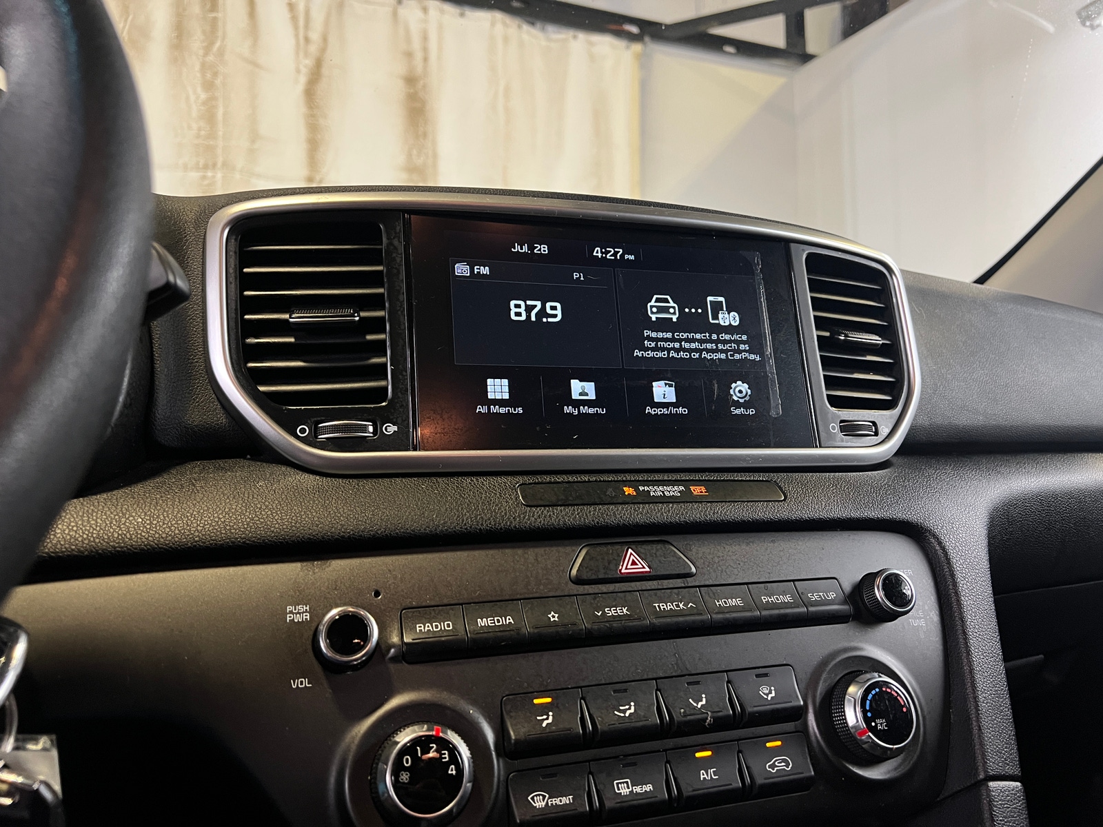Thumbnail: 2020 Kia Sportage - 4