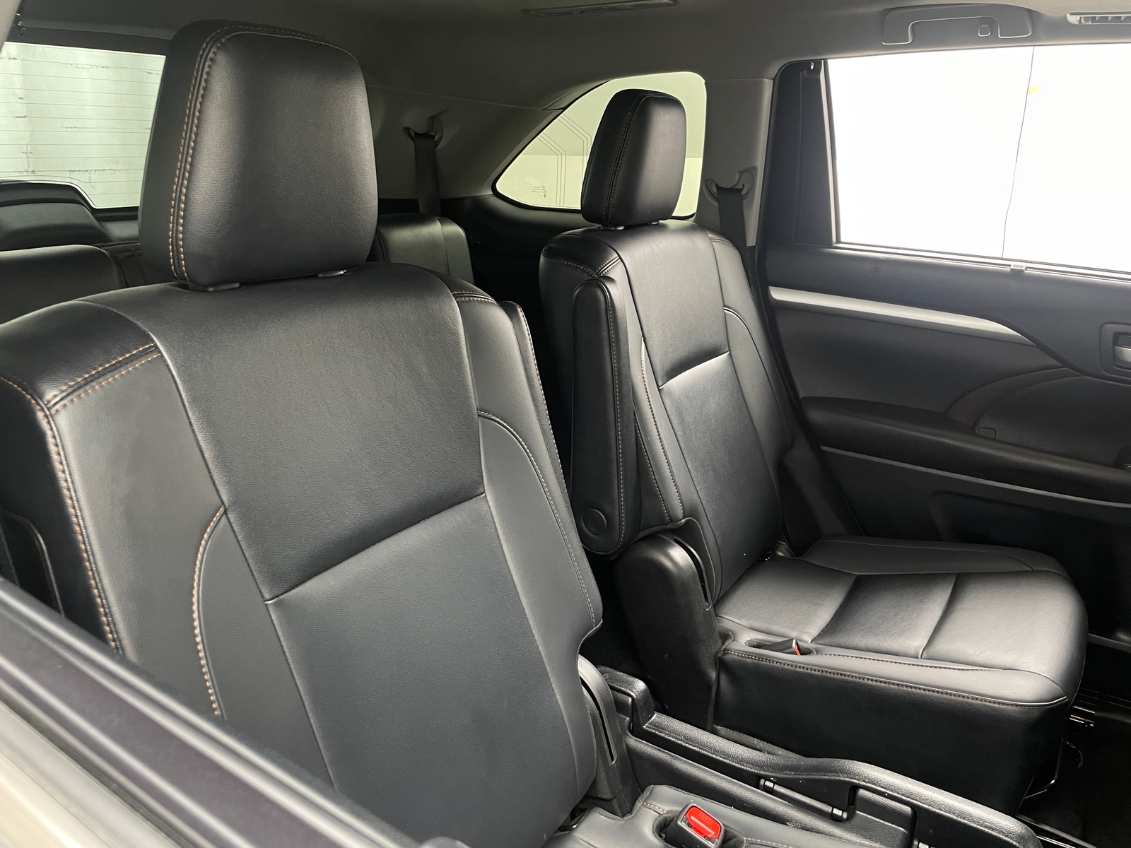 Thumbnail: 2019 Toyota Highlander - 5