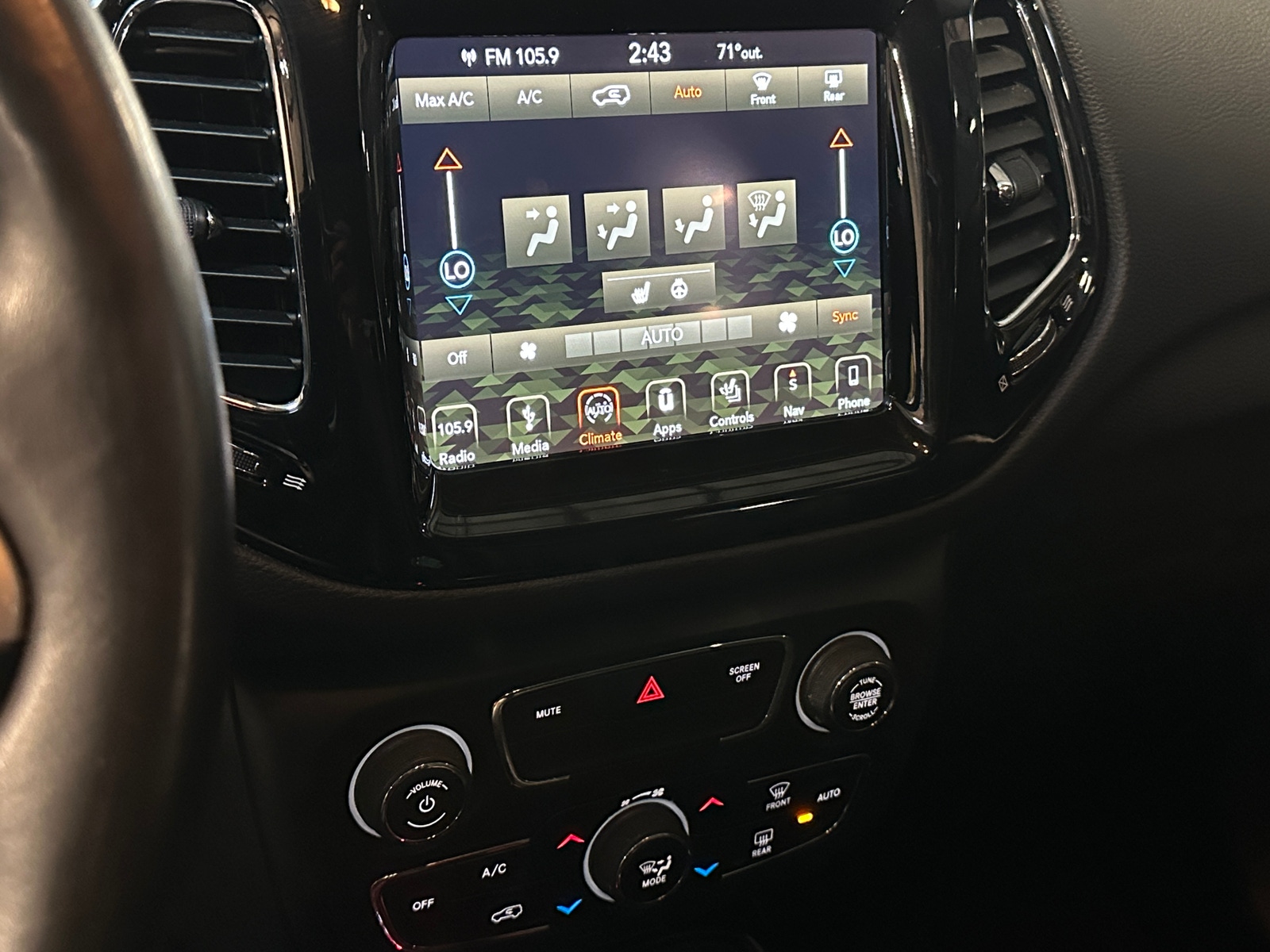 Thumbnail: 2019 Jeep Compass - 3