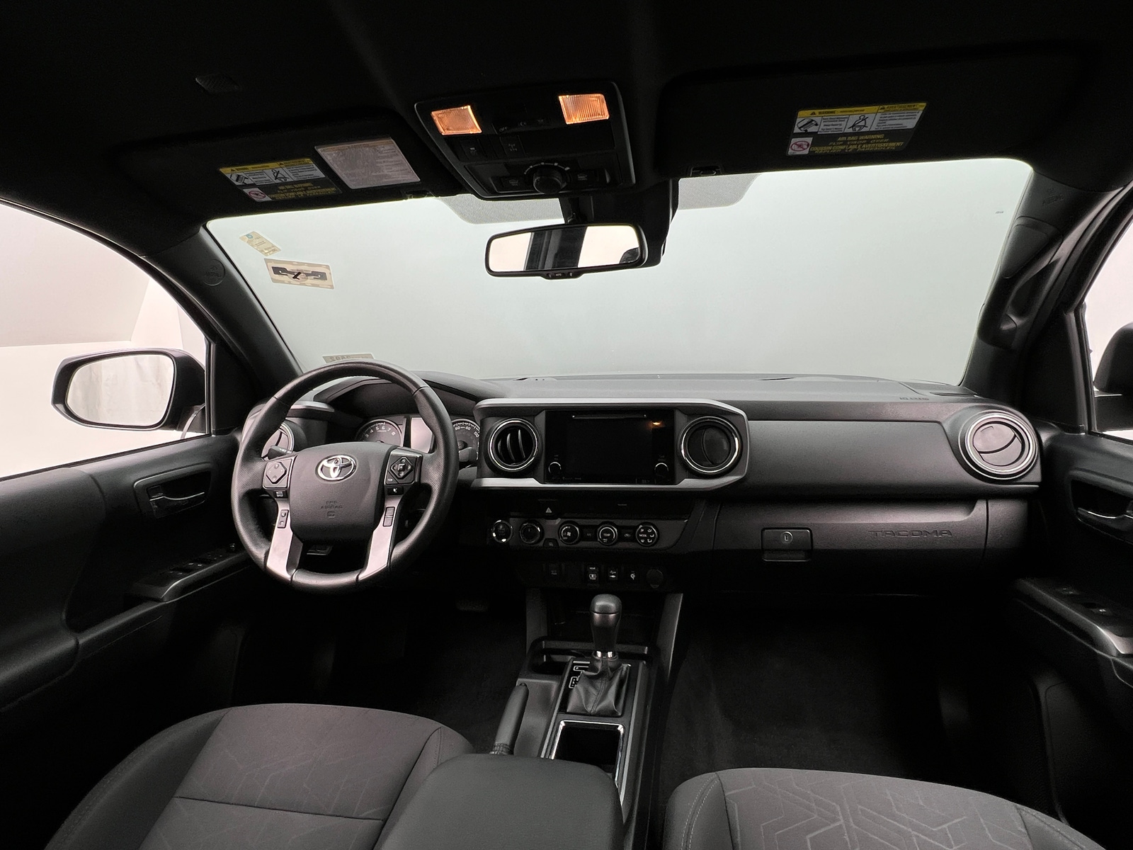 Thumbnail: 2019 Toyota Tacoma - 3