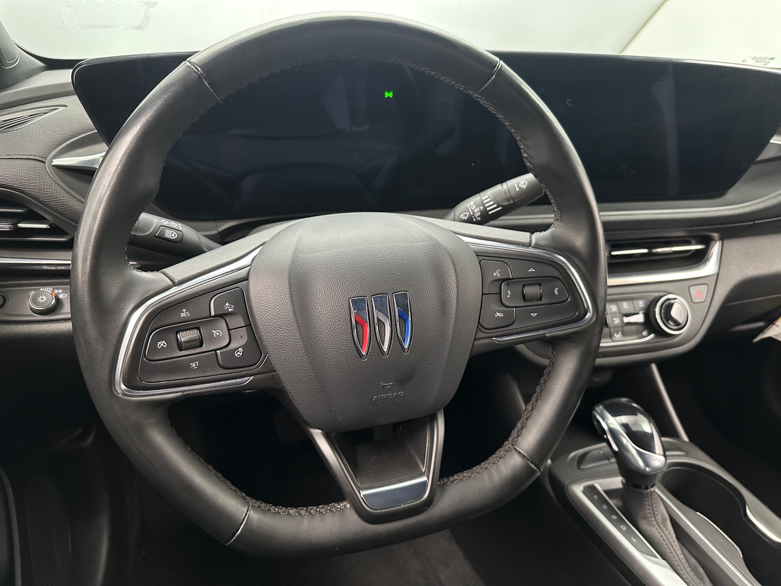 Thumbnail: 2024 Buick Envista - 5