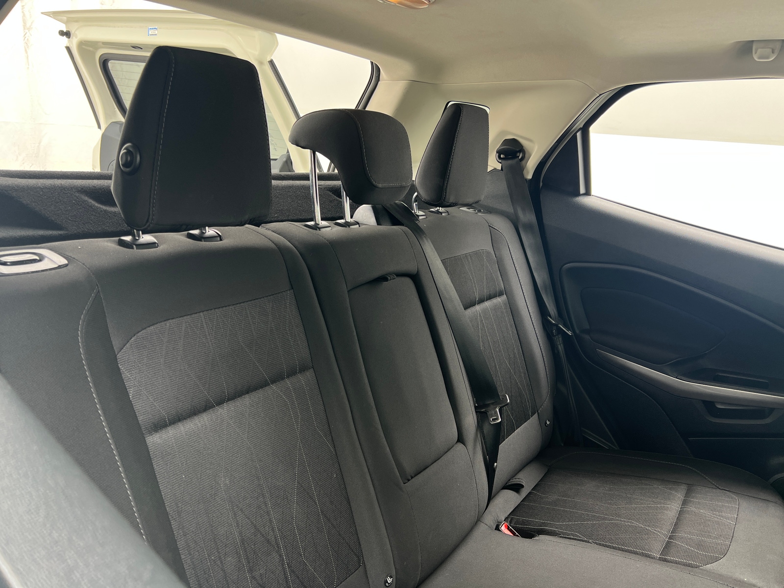 Thumbnail: 2021 Ford EcoSport - 6