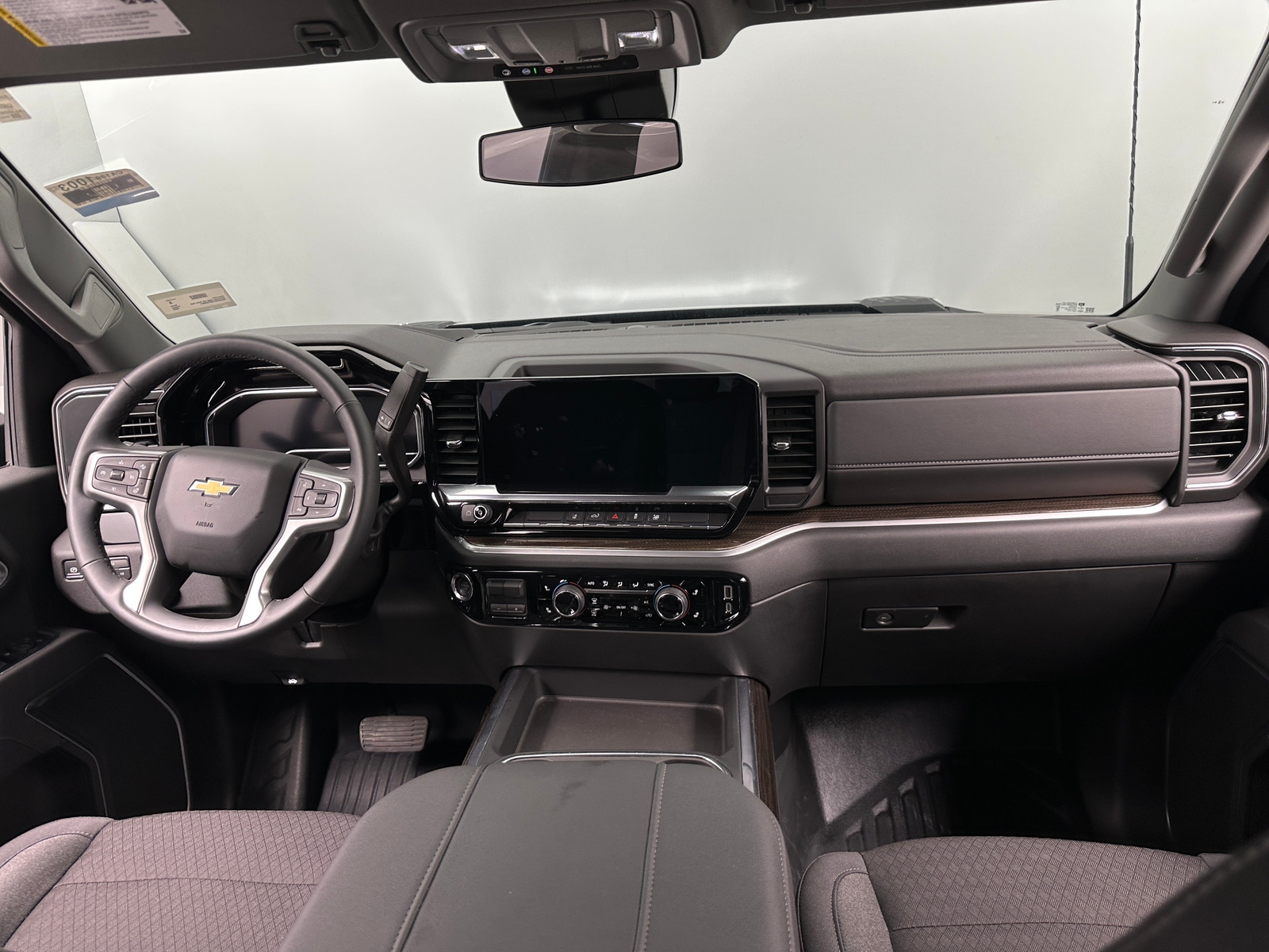 Thumbnail: 2025 Chevrolet Silverado 2500 - 3
