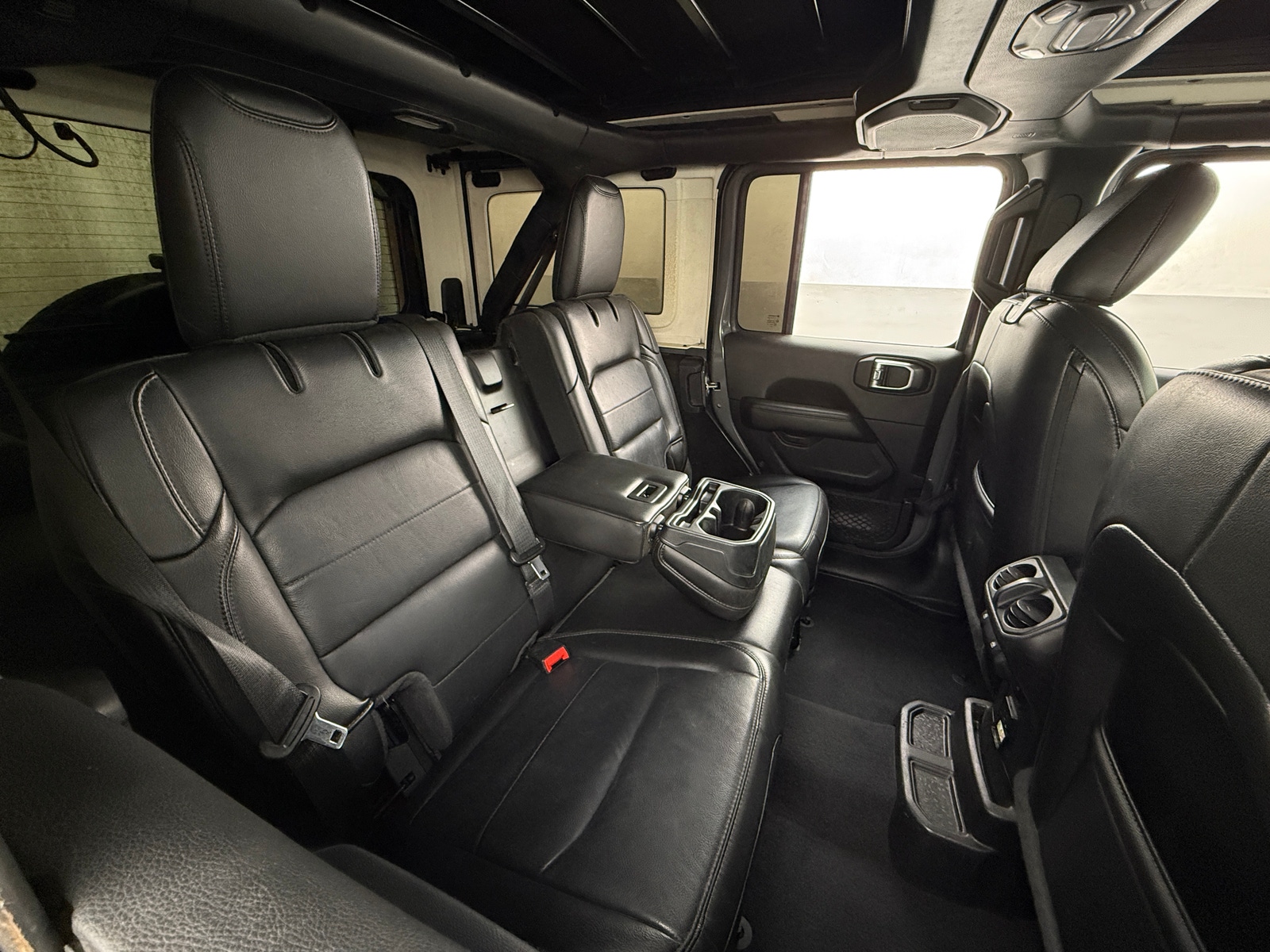 Thumbnail: 2020 Jeep Wrangler - 5