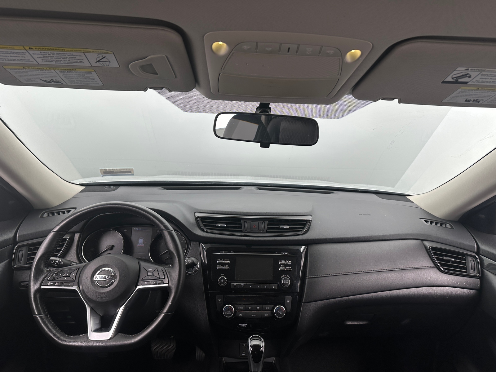 Thumbnail: 2017 Nissan Rogue - 3