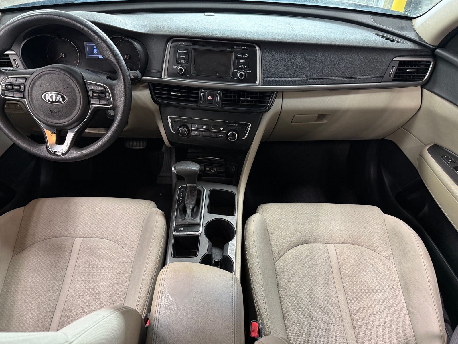 Thumbnail: 2016 Kia Optima - 3