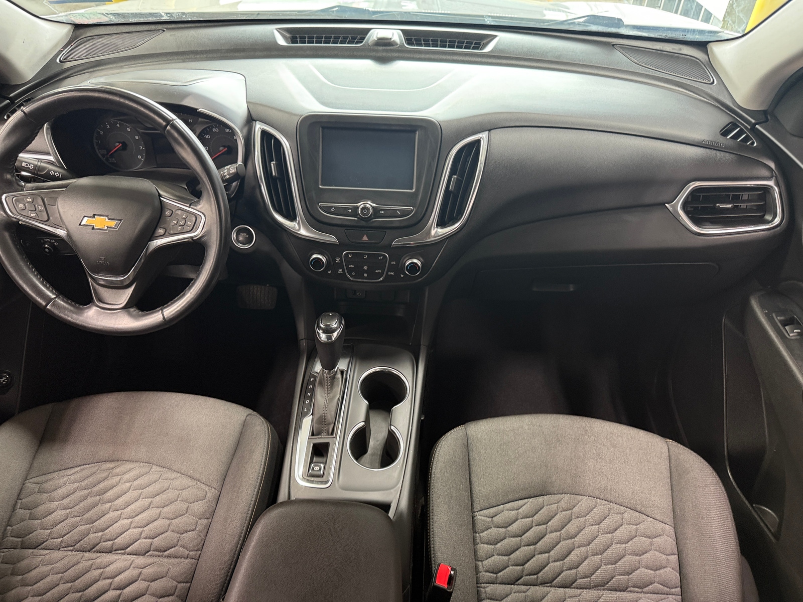 Thumbnail: 2018 Chevrolet Equinox - 3