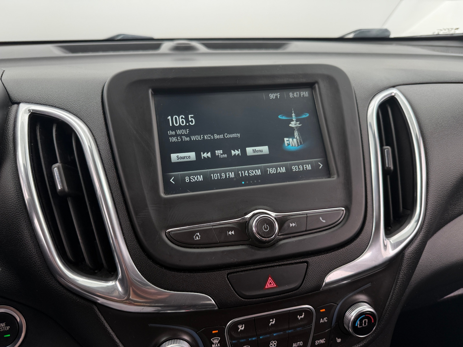 Thumbnail: 2018 Chevrolet Equinox - 4
