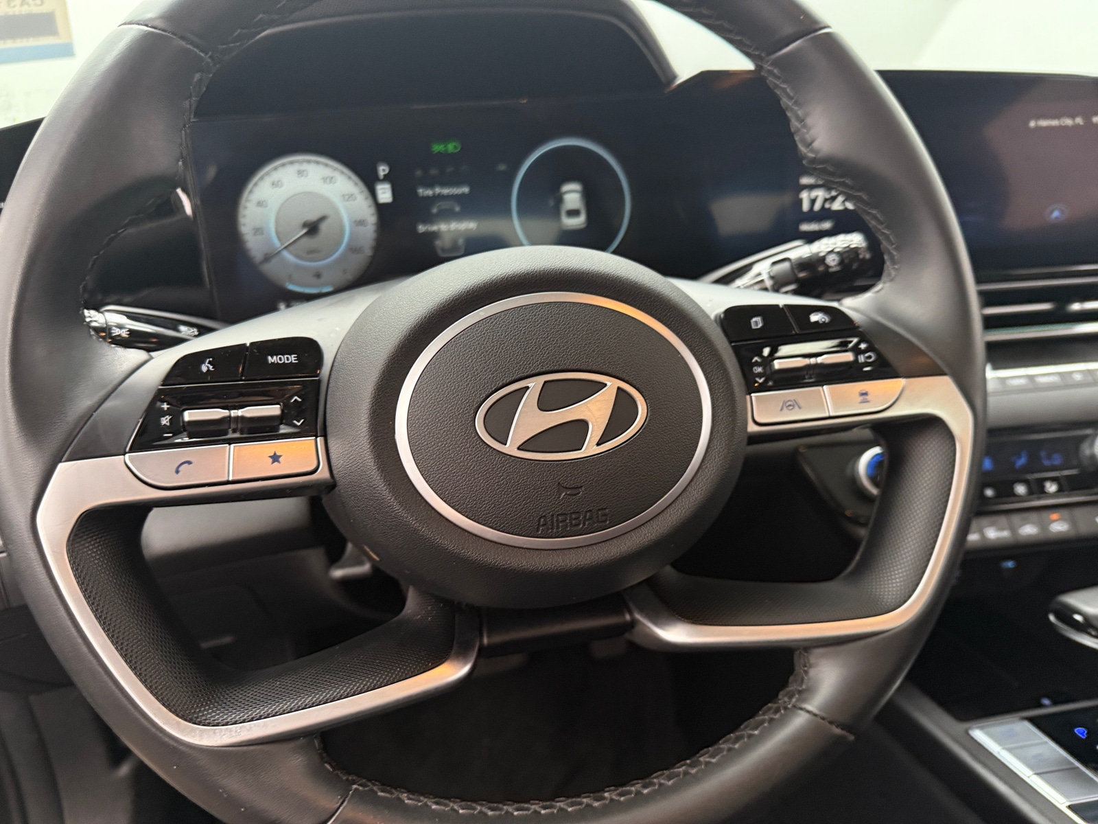Thumbnail: 2024 Hyundai Elantra - 5