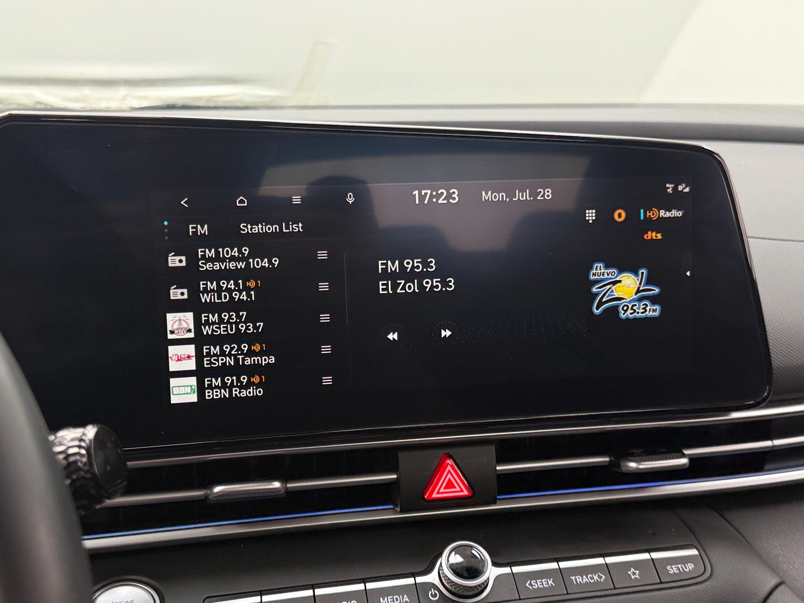 Thumbnail: 2024 Hyundai Elantra - 4