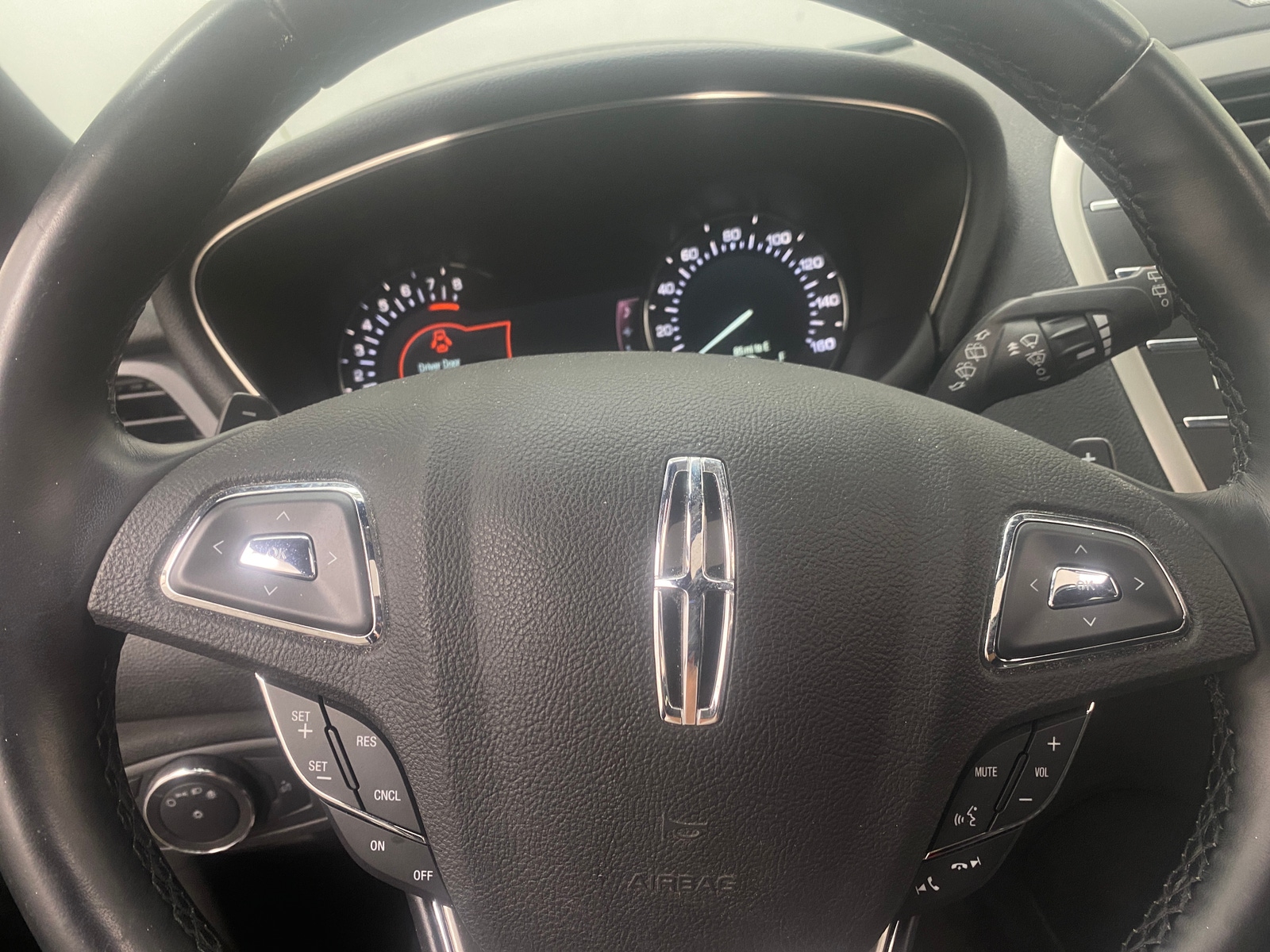 Thumbnail: 2019 Lincoln MKC - 4