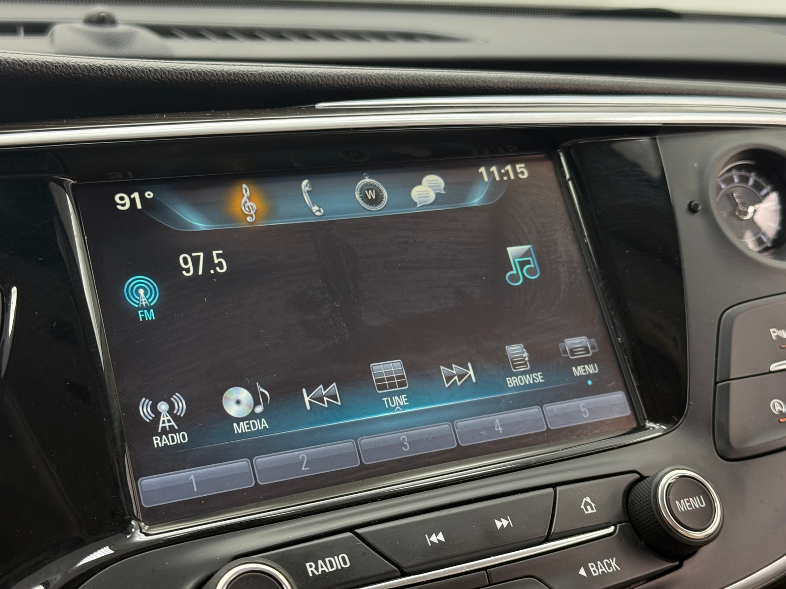 Thumbnail: 2020 Buick Envision - 3