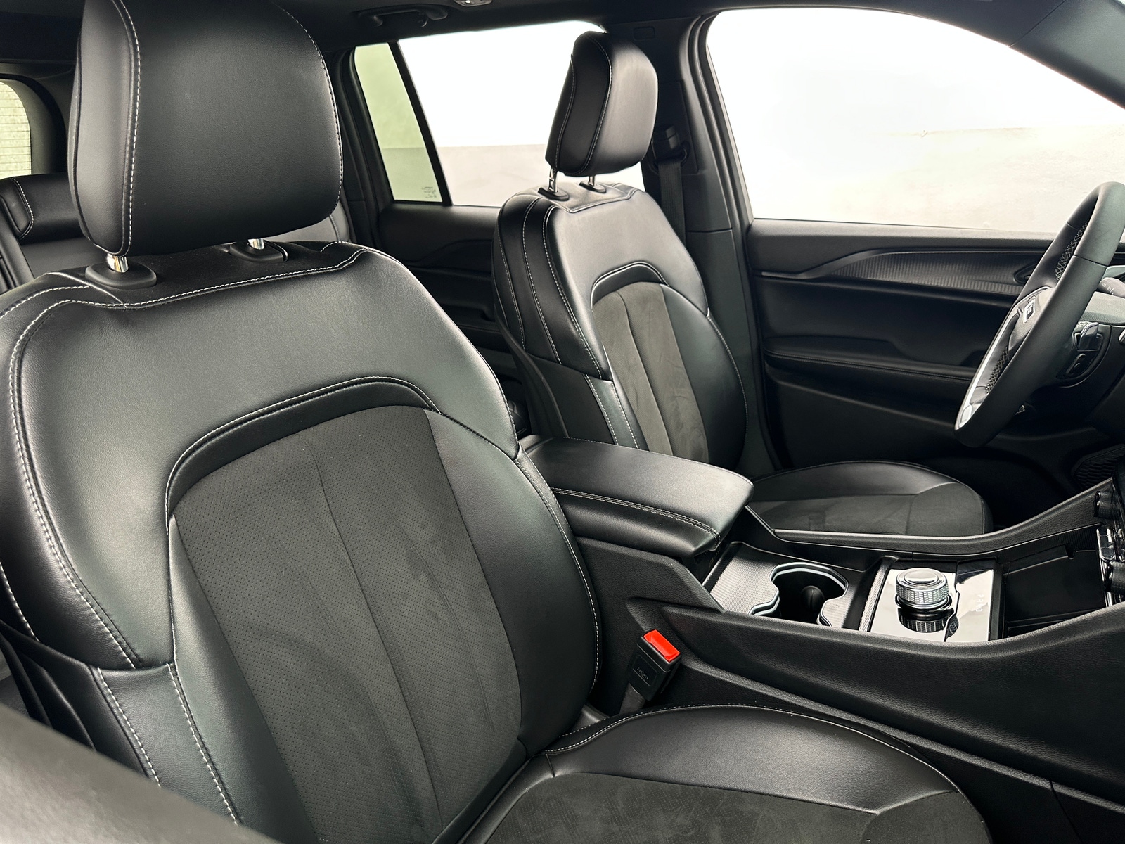 Thumbnail: 2024 Jeep Grand Cherokee - 2