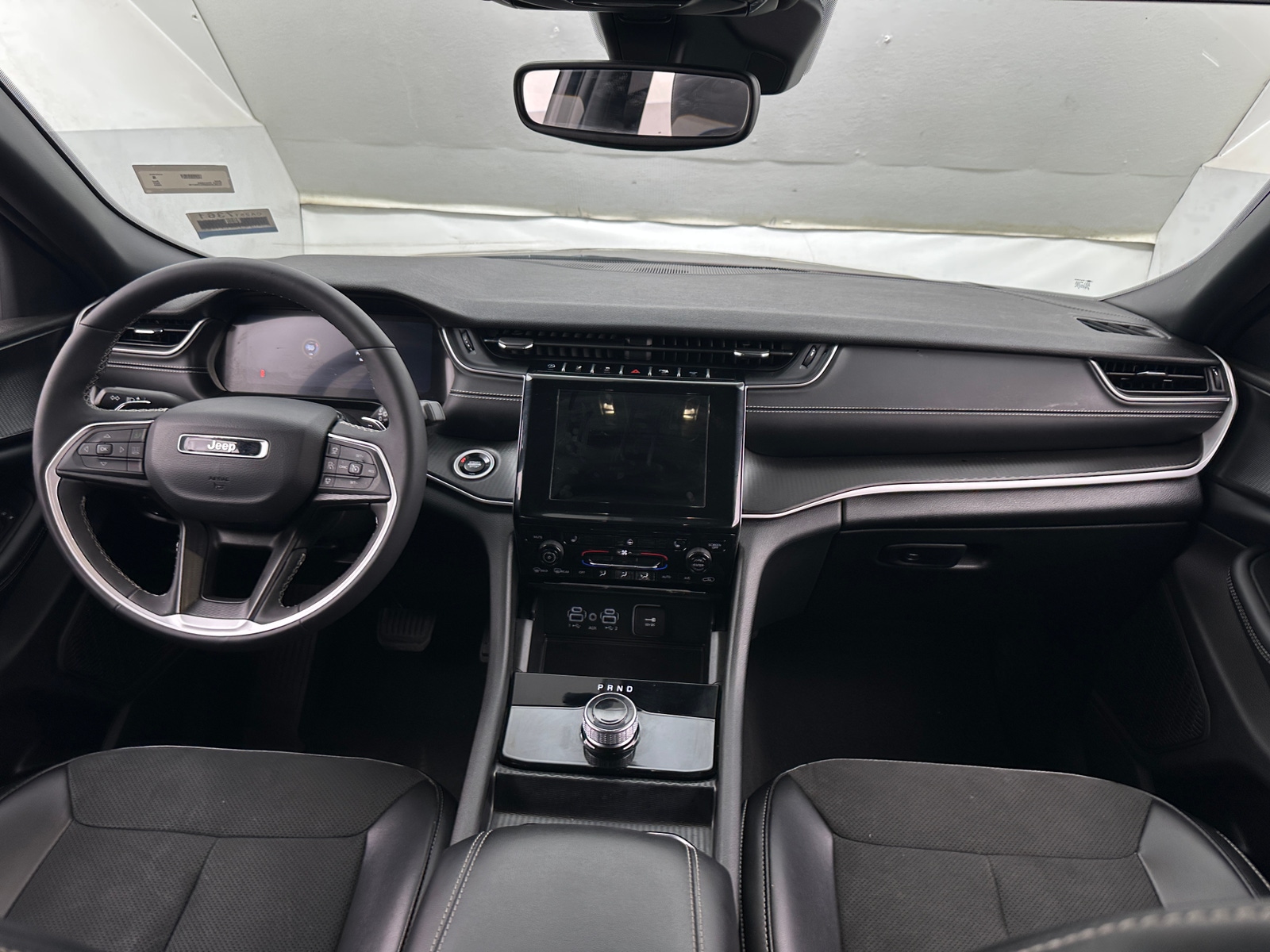 Thumbnail: 2024 Jeep Grand Cherokee - 3