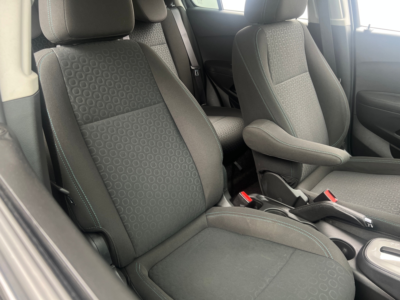 Thumbnail: 2016 Chevrolet Trax - 2