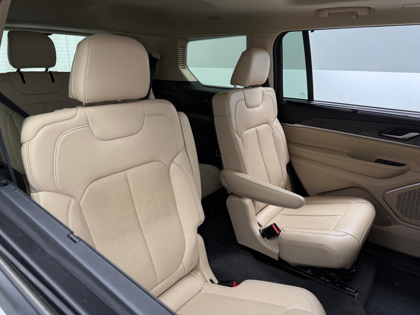 Thumbnail: 2021 Jeep Grand Cherokee L - 5