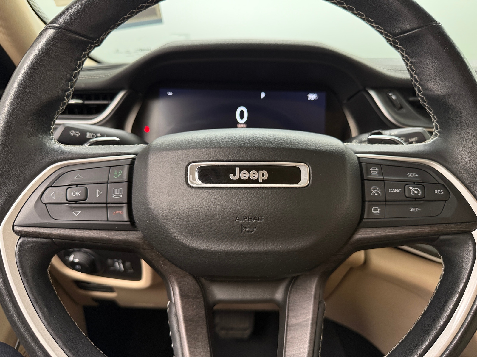 Thumbnail: 2021 Jeep Grand Cherokee L - 4