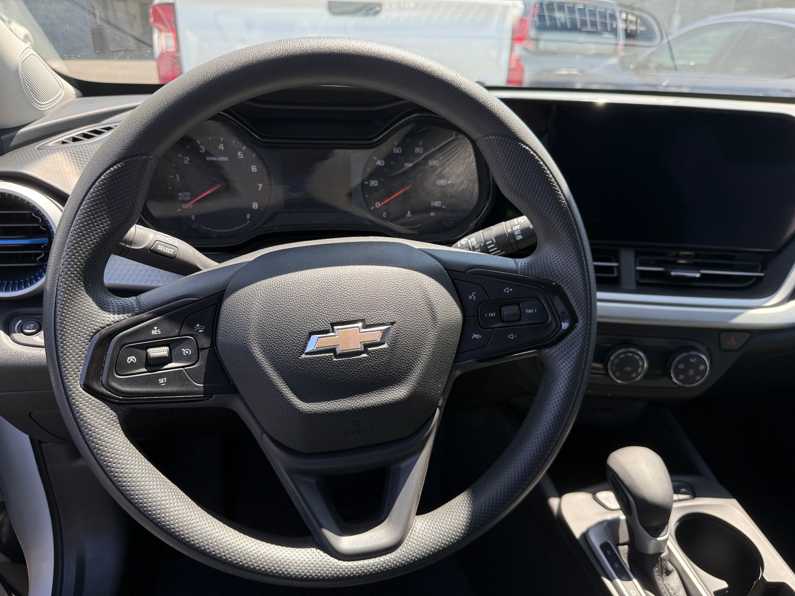Thumbnail: 2025 Chevrolet Trax - 5