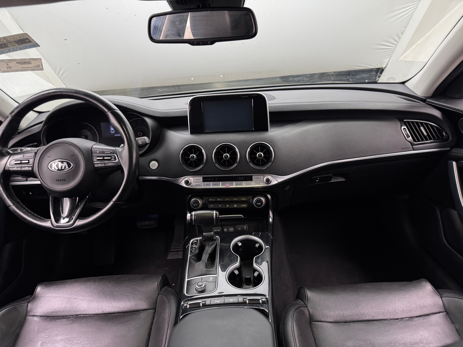 Thumbnail: 2018 Kia Stinger - 2