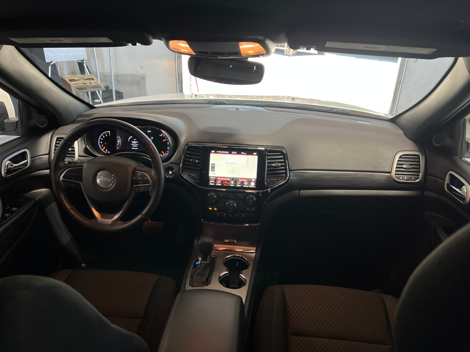Thumbnail: 2019 Jeep Grand Cherokee - 3