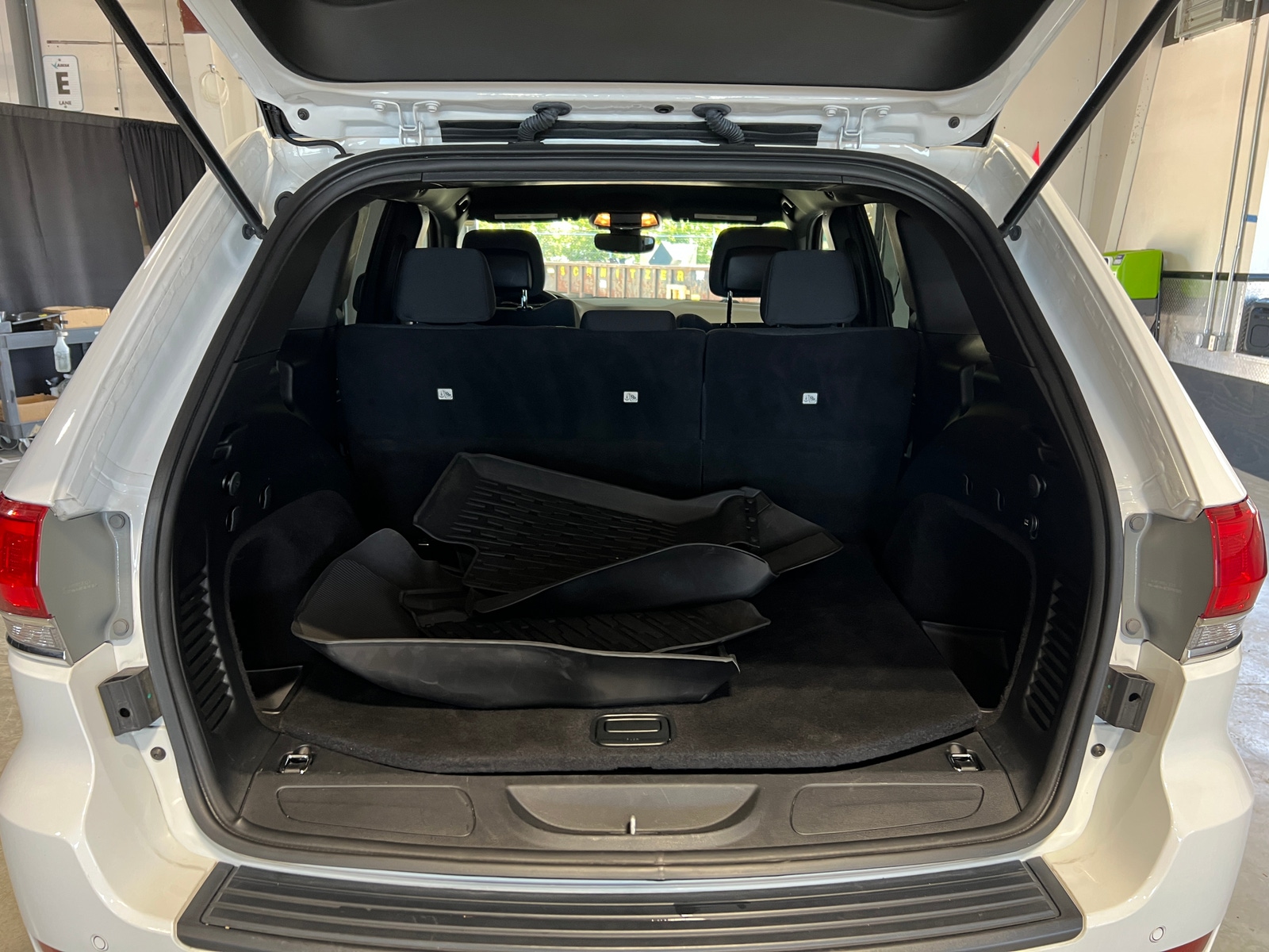 Thumbnail: 2019 Jeep Grand Cherokee - 7
