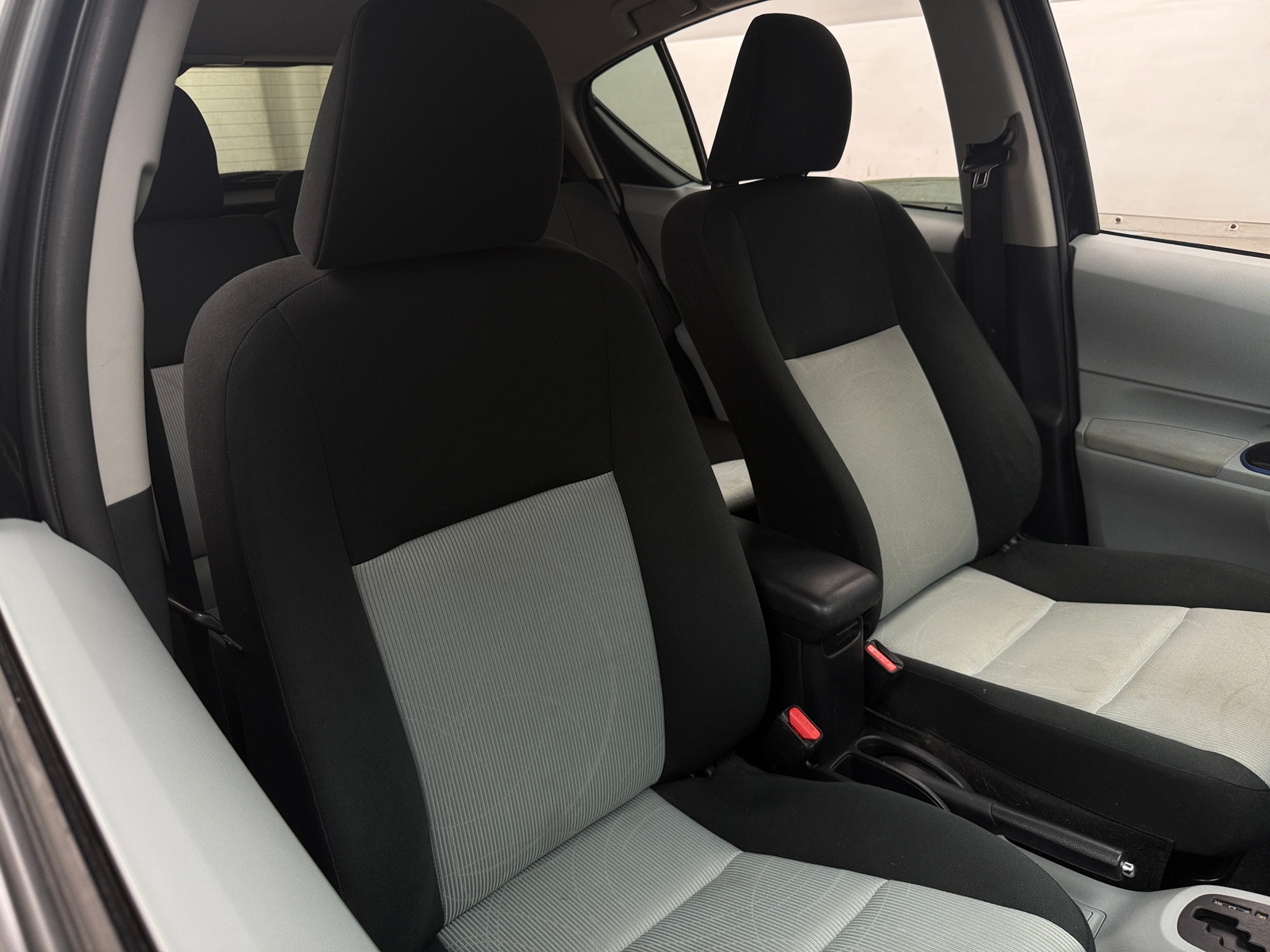 Thumbnail: 2012 Toyota Prius c - 2