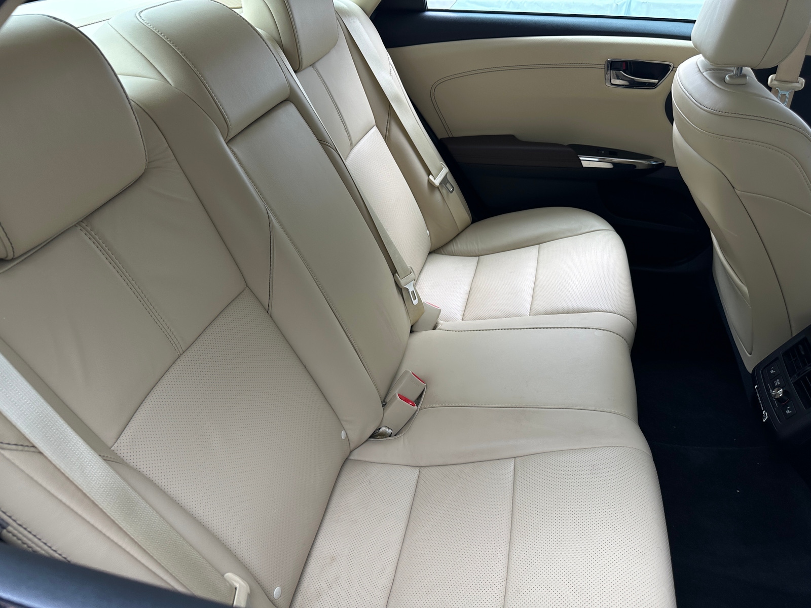 Thumbnail: 2018 Toyota Avalon - 5