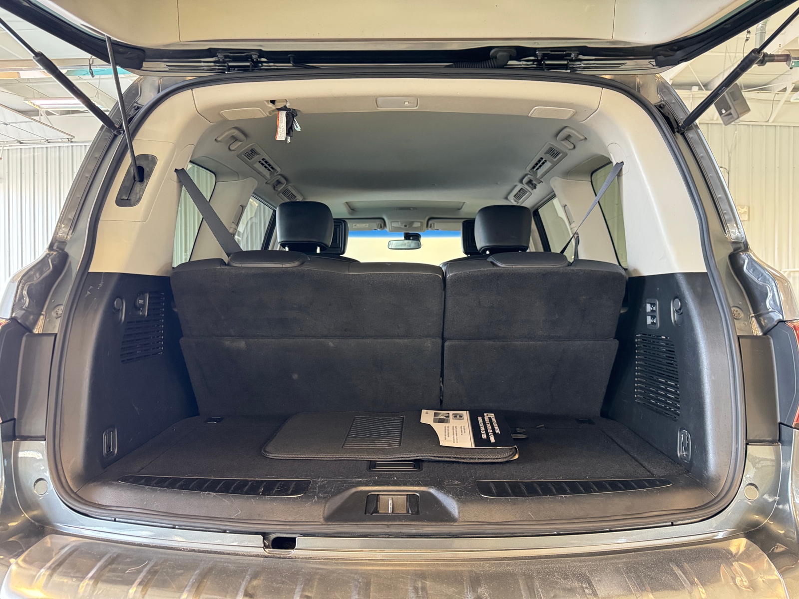 Thumbnail: 2016 INFINITI QX80 - 6