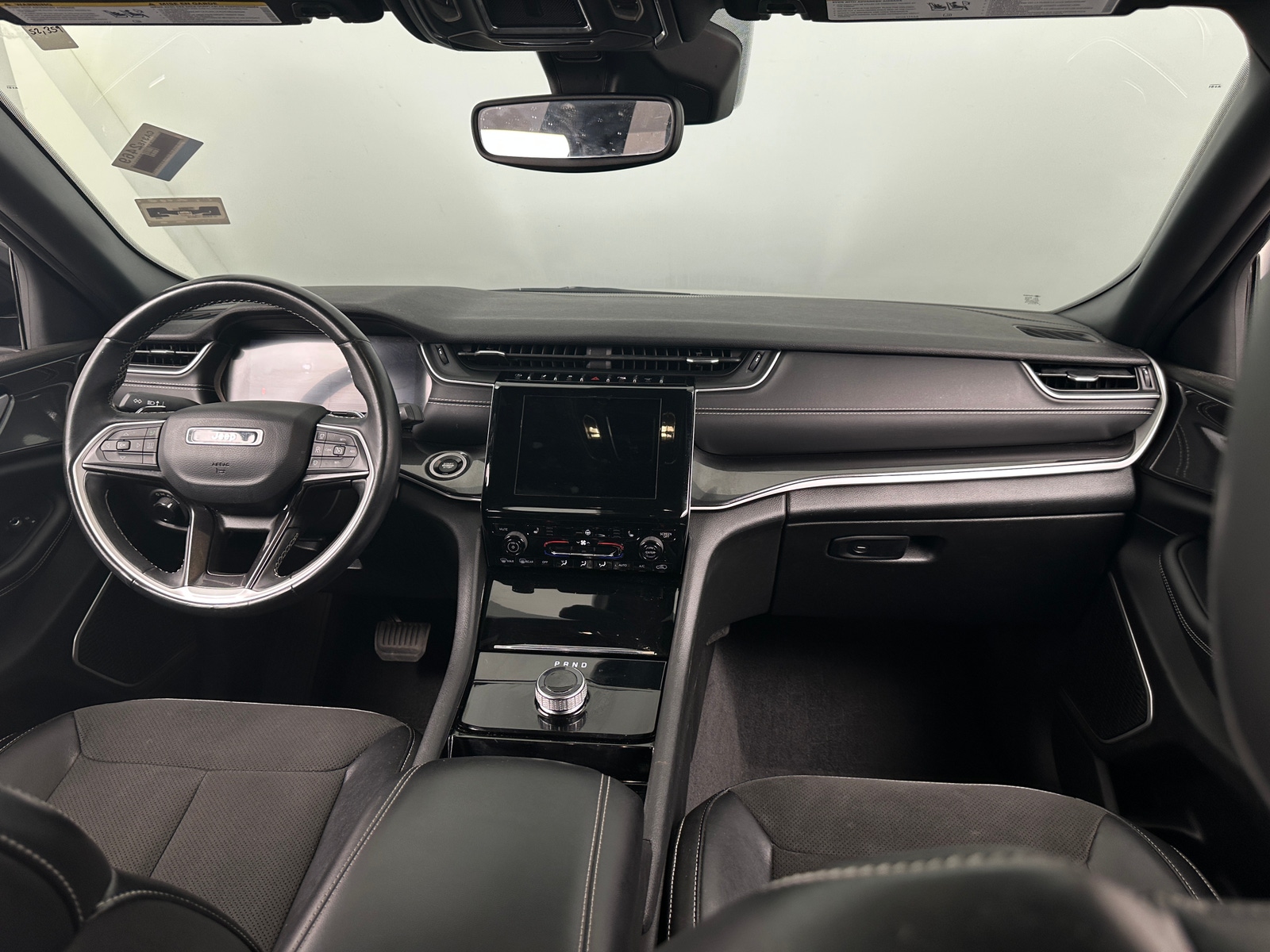 Thumbnail: 2022 Jeep Grand Cherokee L - 3