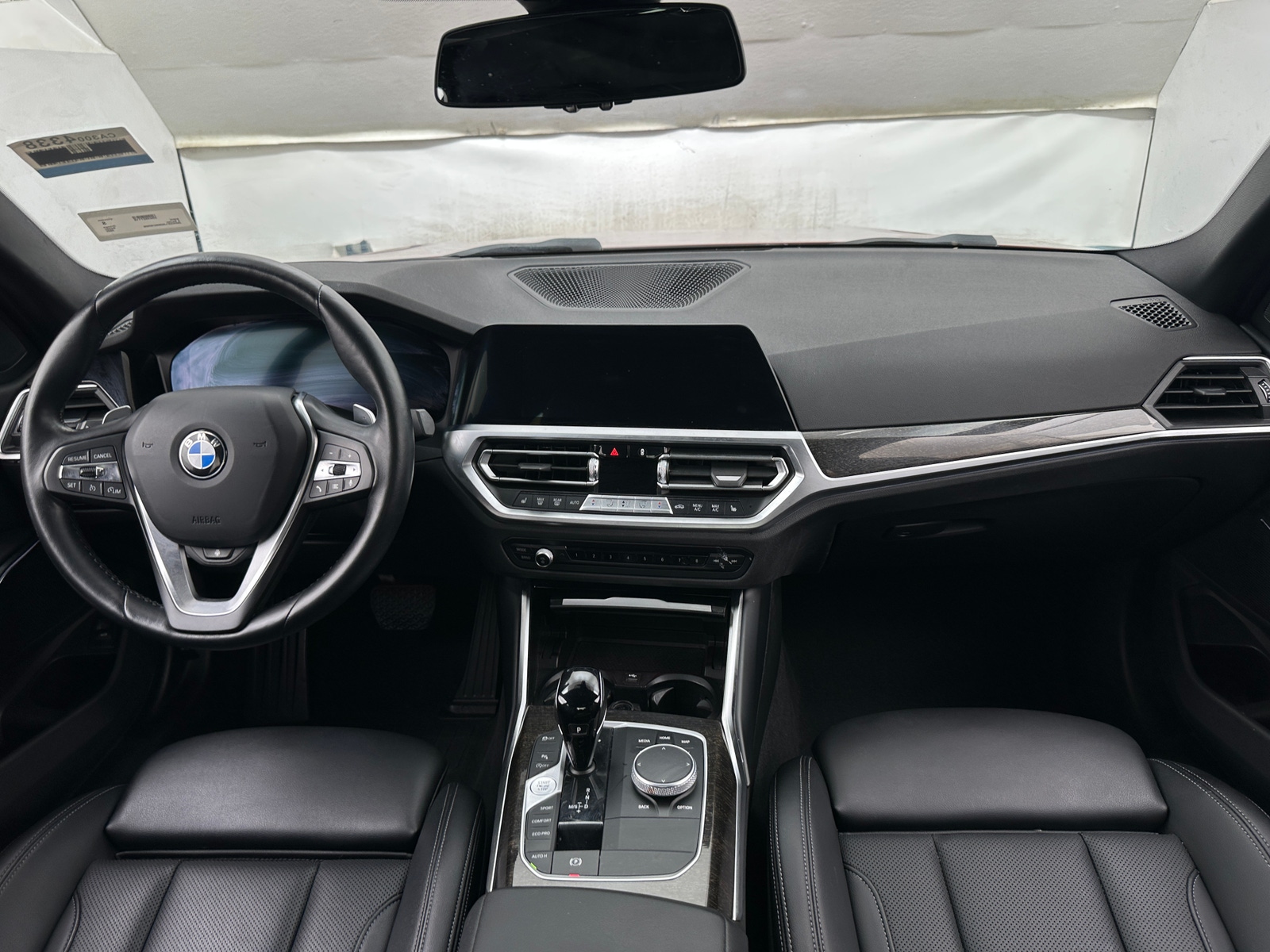 Thumbnail: 2022 BMW 3 Series - 2