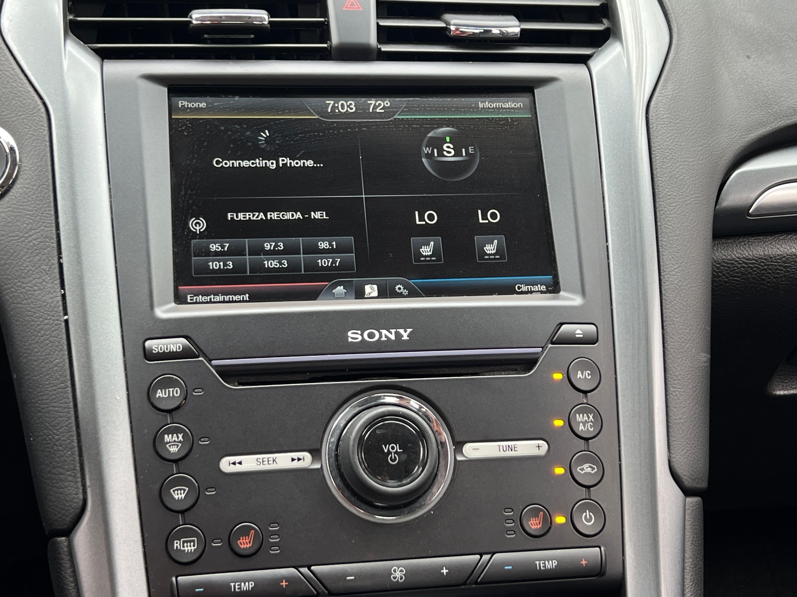 Thumbnail: 2016 Ford Fusion - 3