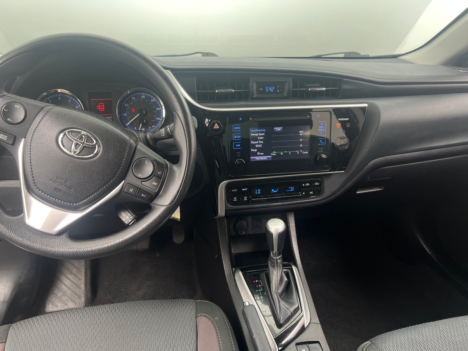 Thumbnail: 2017 Toyota Corolla - 3