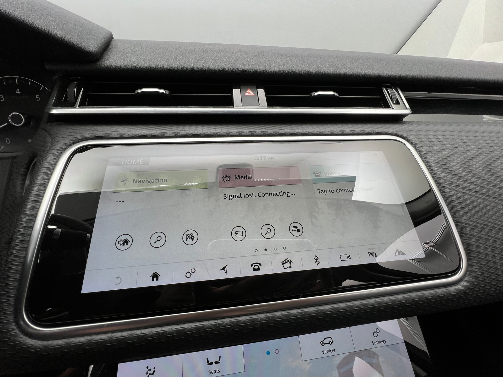Thumbnail: 2020 Land Rover Range Rover Velar - 3
