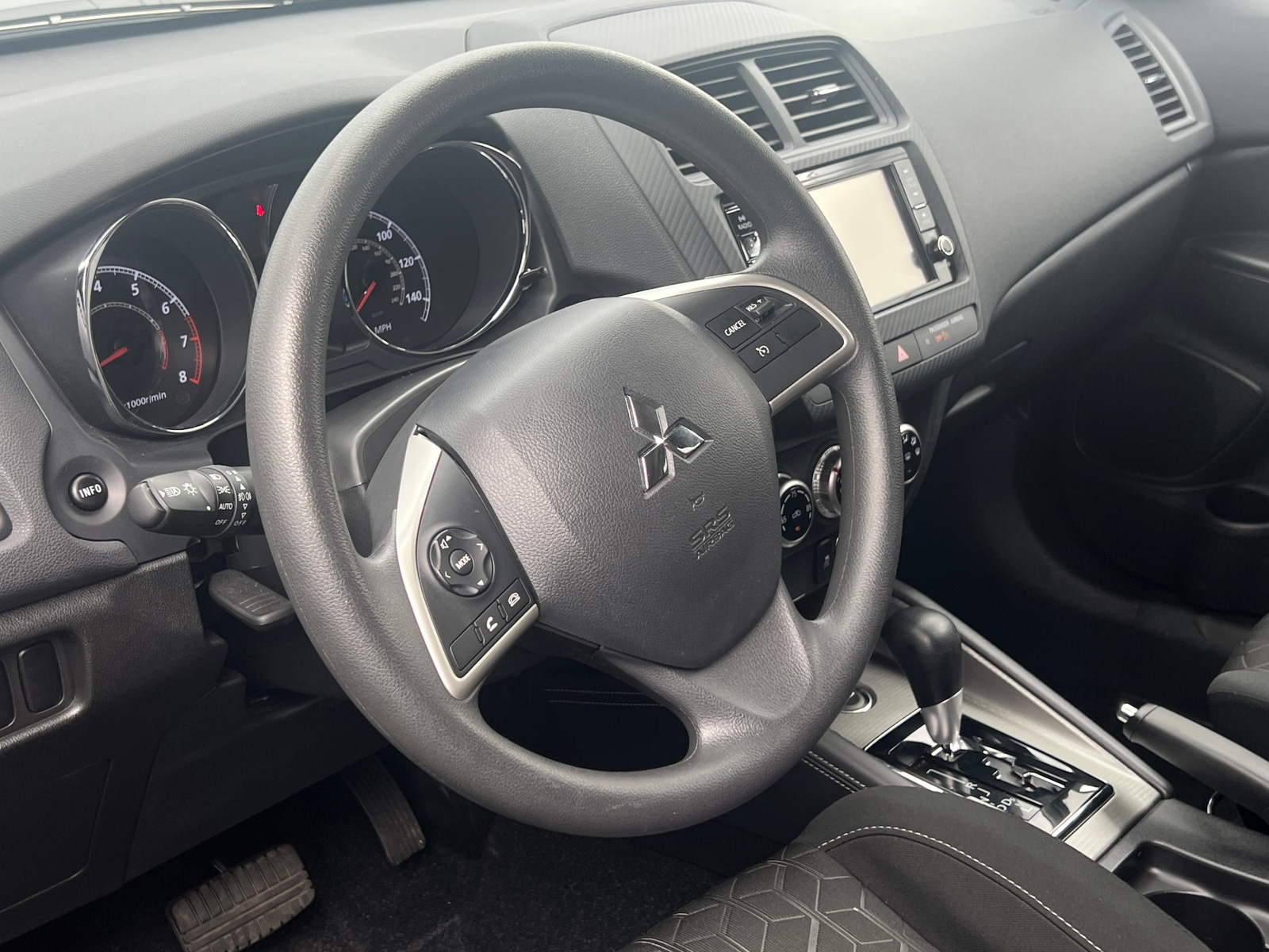 Thumbnail: 2024 Mitsubishi Outlander Sport - 5