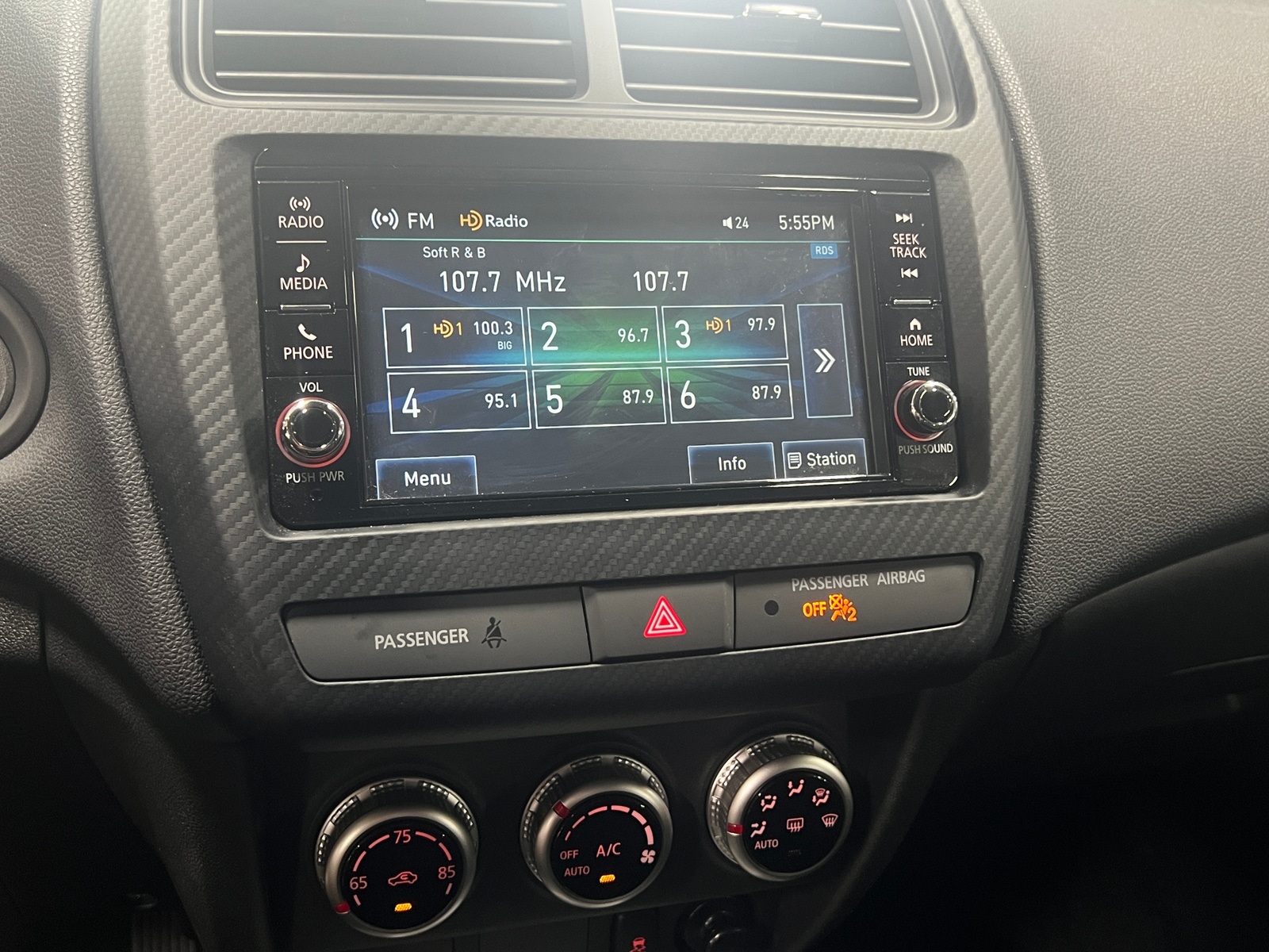 Thumbnail: 2024 Mitsubishi Outlander Sport - 4
