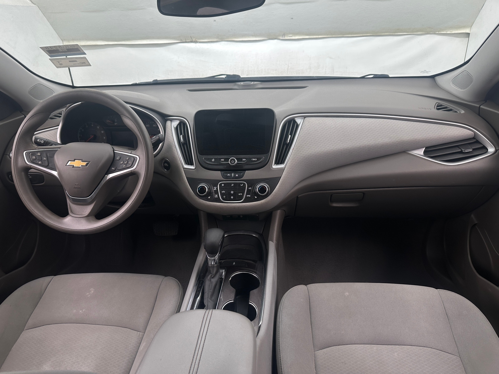 Thumbnail: 2022 Chevrolet Malibu - 3