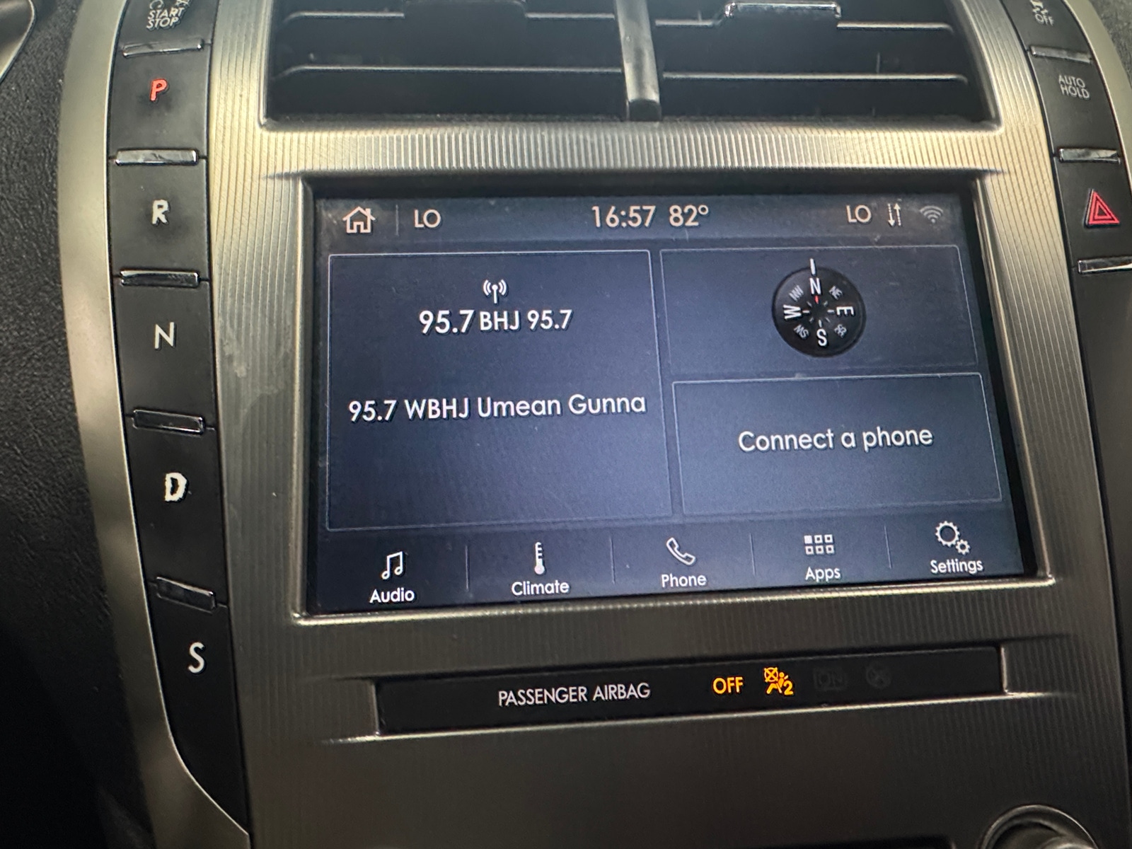 Thumbnail: 2020 Lincoln MKZ - 3