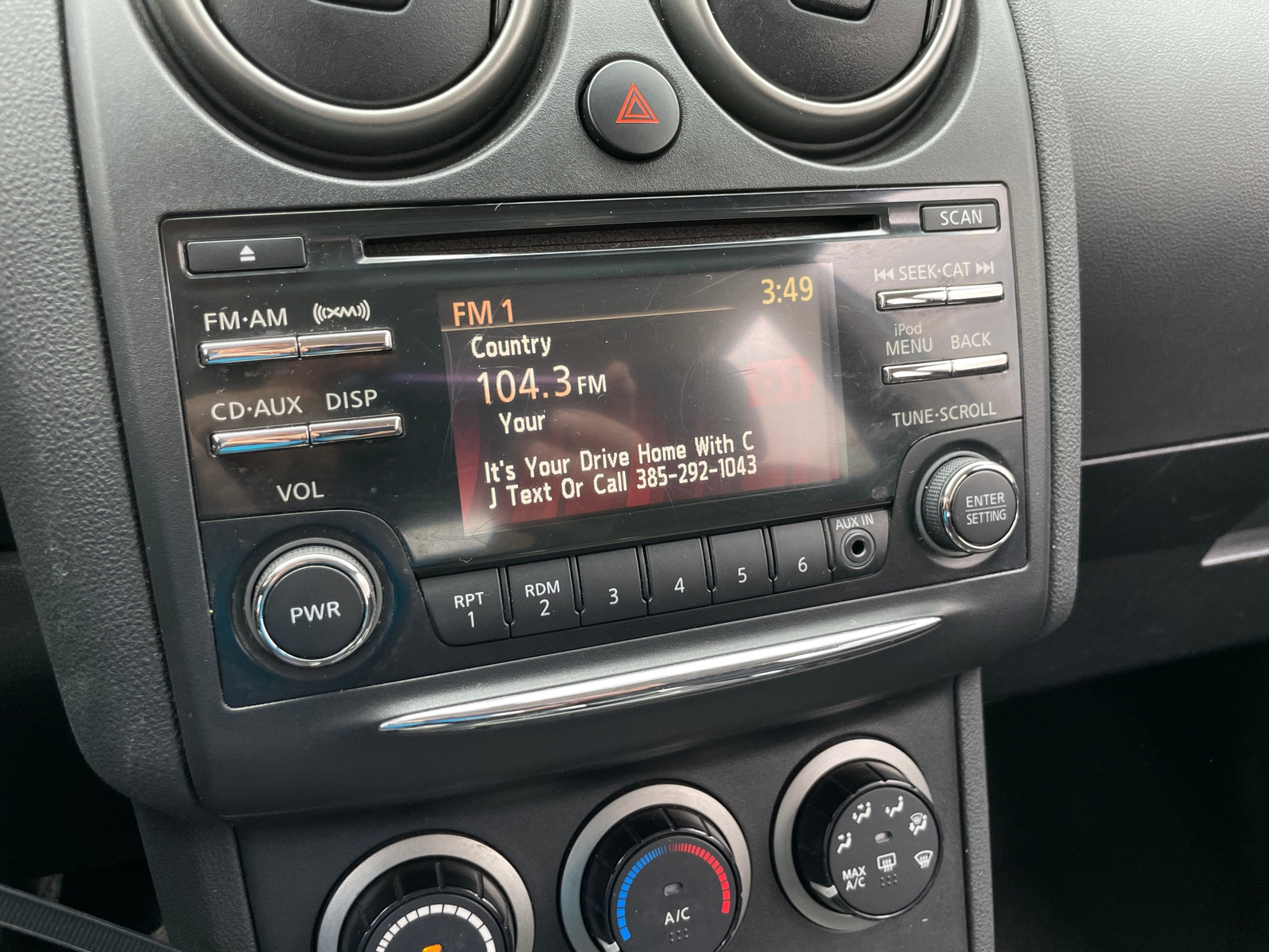 Thumbnail: 2015 Nissan Rogue - 4