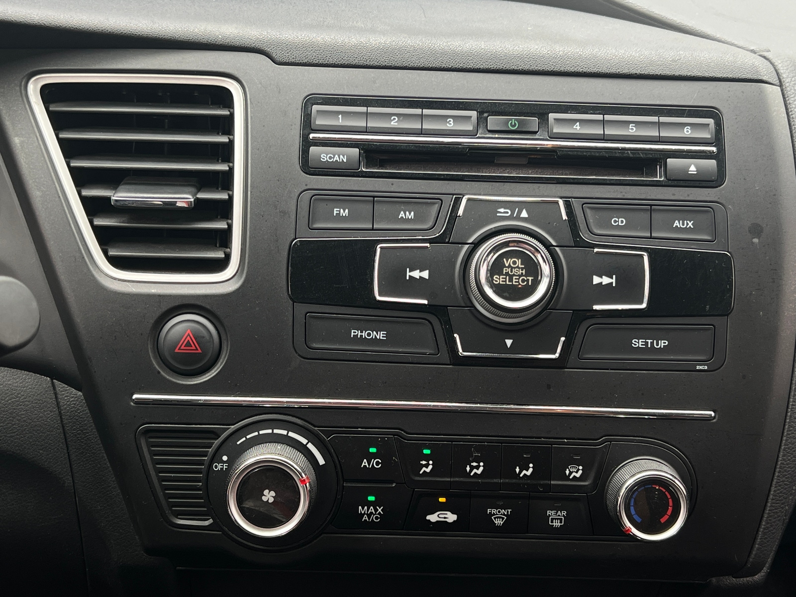 Thumbnail: 2014 Honda Civic - 4