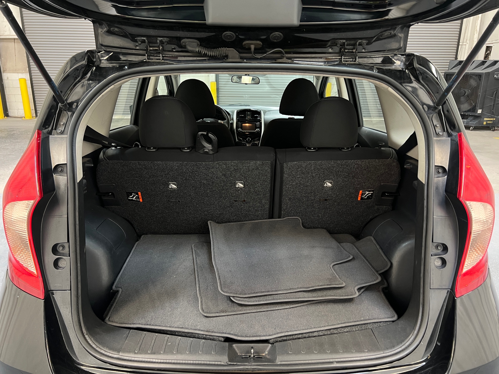 Thumbnail: 2018 Nissan Versa Note - 7