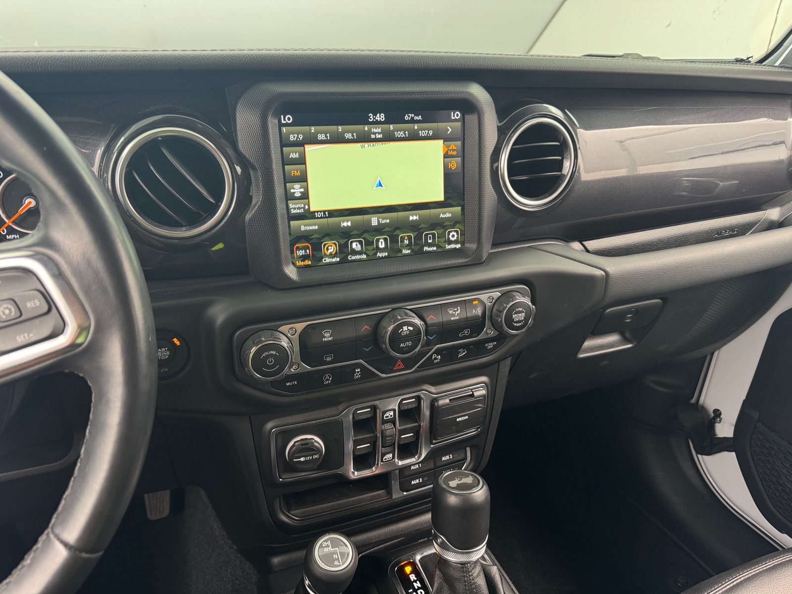 Thumbnail: 2020 Jeep Wrangler - 3