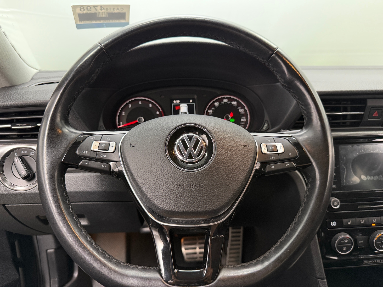 Thumbnail: 2020 Volkswagen Passat - 4