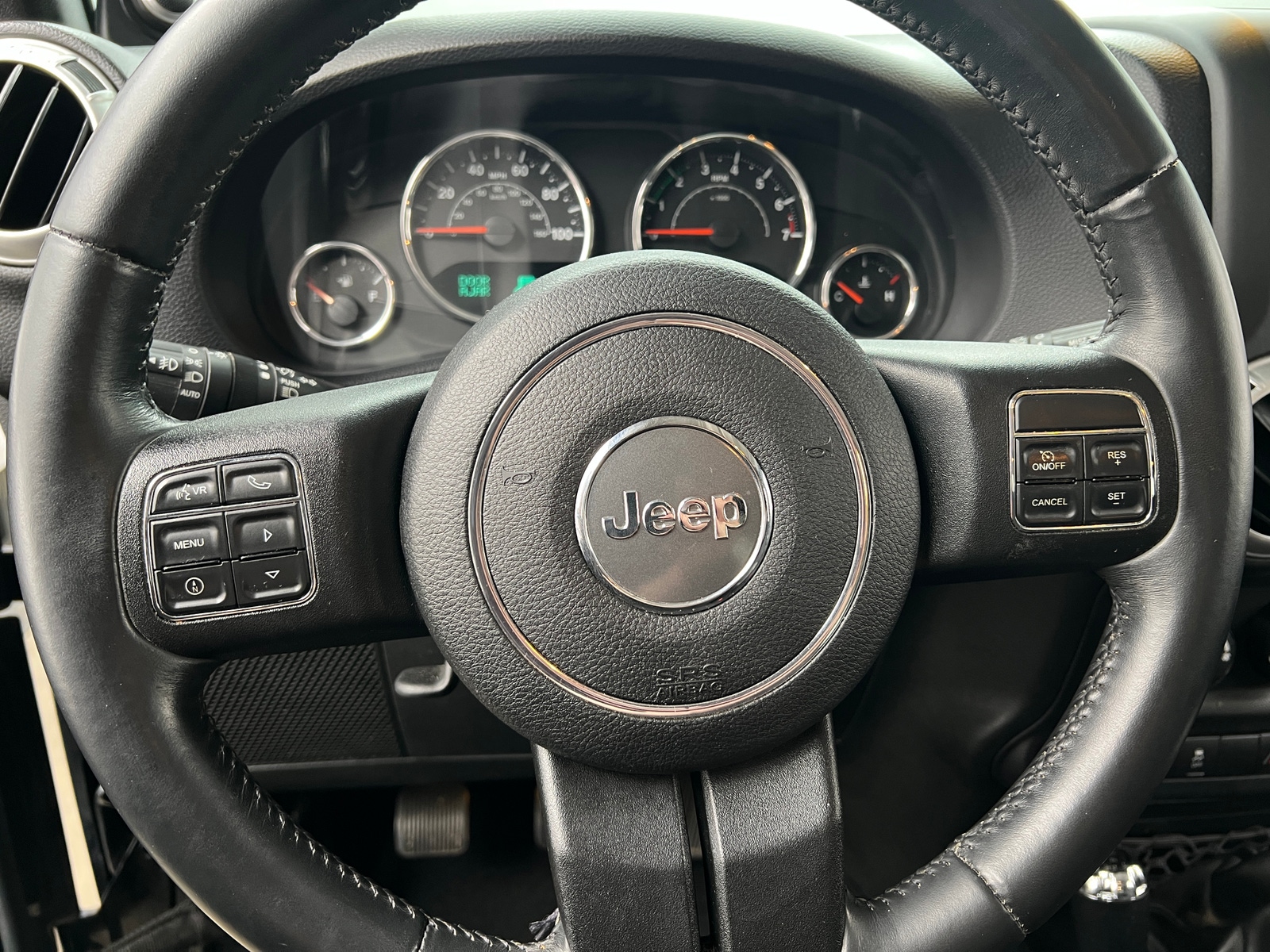 Thumbnail: 2014 Jeep Wrangler - 5